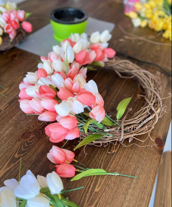 🌷 Tulip Wreath Workshop 🌷- Coming Soon!